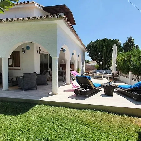 Casa Blue Vista - Beachside Villa & Guestroom-2